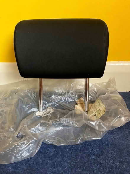 Photo of free Headrest (ME1) #1