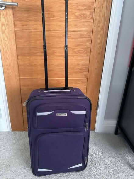Photo of free Small travel case (Warfield, Bracknell, RG42) #1