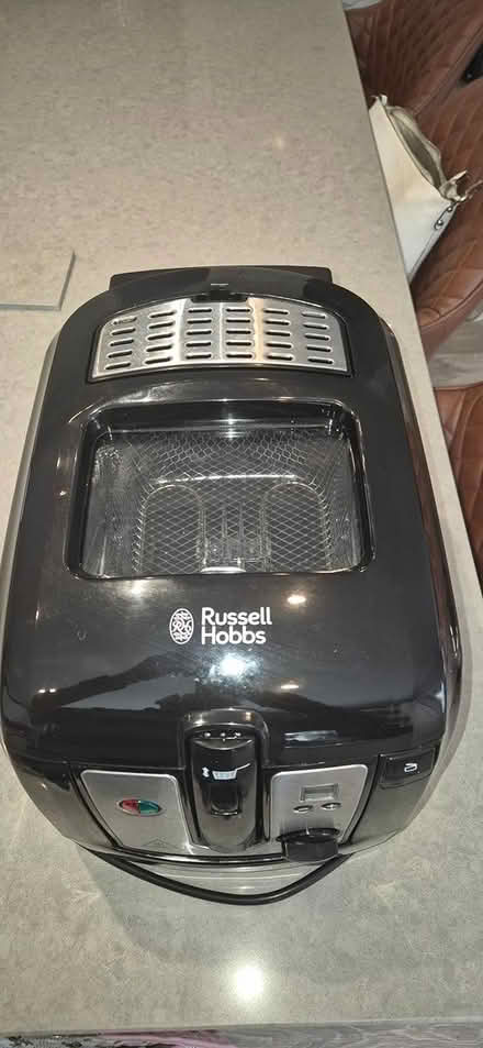 Photo of free Russell Hobs deep fat fryer (Clanfield) #4