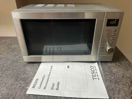 Photo of free 800W combination microwave oven & grill (Northcourt OX14) #1