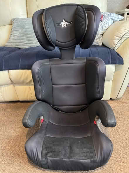 Photo of free Child’s Car Seat (Anstey Heights LE4) #1