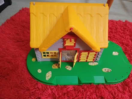 Photo of free Vintage plastic toy farm stable (Bilton CV22) #1