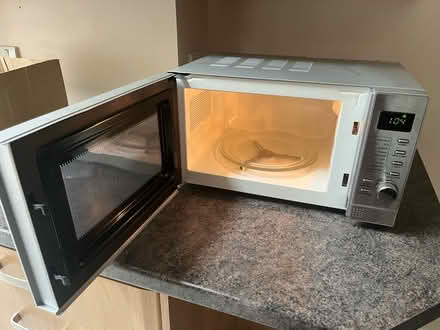 Photo of free 800W combination microwave oven & grill (Northcourt OX14) #2