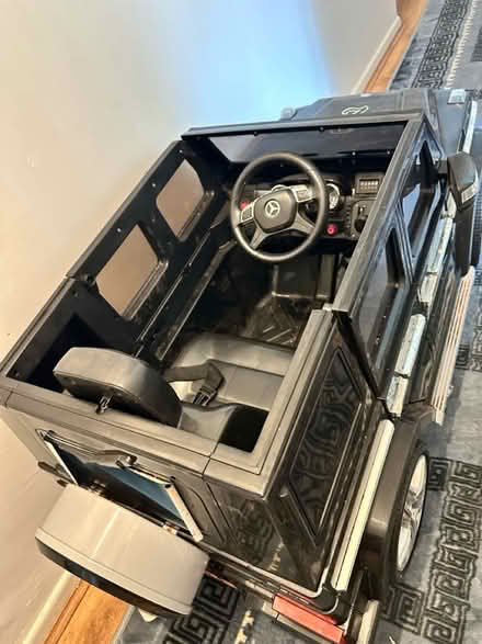 Photo of free Mercedes kids car (L30) #3
