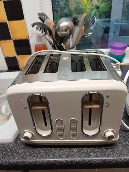 Photo of free Kettle and toaster set (Trewoon) #3