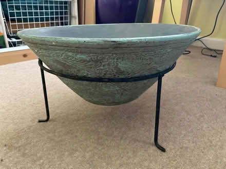 Photo of free Terracotta bowl on metal stand (Winklebury RG23) #1