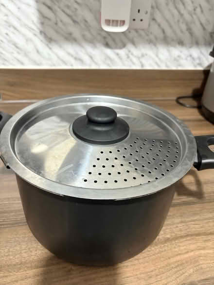Photo of free Casserole Pot with Lid (DE22) #1