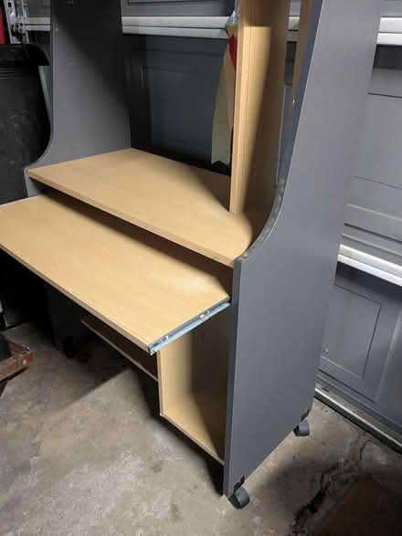 Photo of free Small desk (SE Ann Arbor) #2