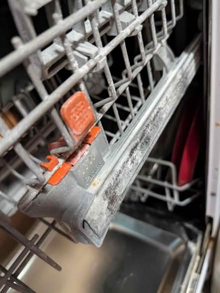 Photo of free Hotpoint slimline dishwasher (Netley Abbey SO31) #3