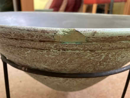 Photo of free Terracotta bowl on metal stand (Winklebury RG23) #4