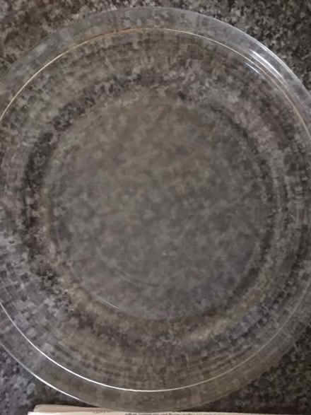 Photo of free shallow glass baking plate (Queens Park CM12) #1