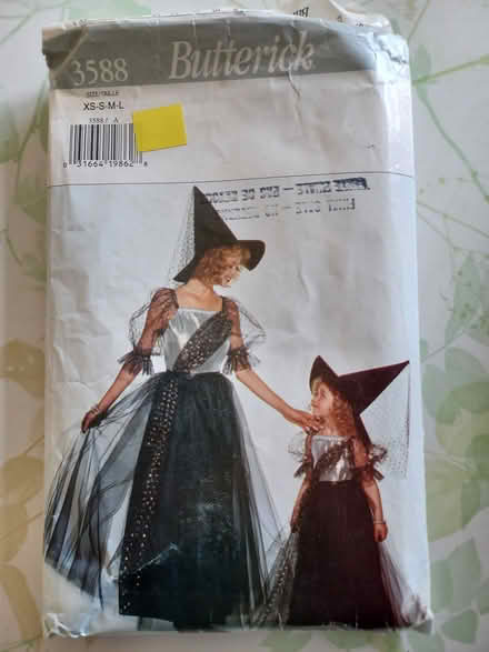Photo of free Sewing patterns (Costumes) (Carlingwood) #3