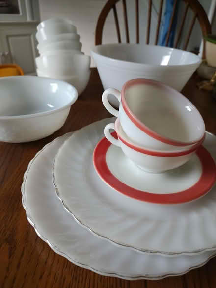 Photo of free Vintage Milk Glass bowls (Odenton) #2