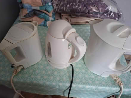 Photo of free 3 kettles (Paignton TQ4) #1