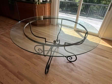 Photo of free Round Table Top Glass (Gaithersburg) #1