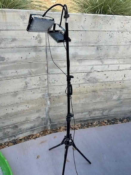 Photo of free Plant grow lamp (West End San Rafael) #1