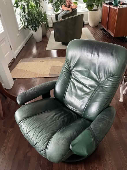 Photo of free Leather Chair (Town of Herndon) #1