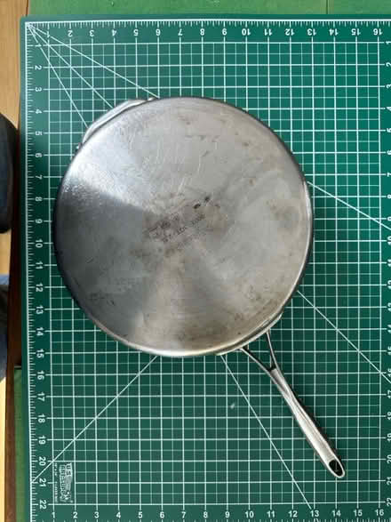 Photo of free Calphalon 3qt pan #5003 (Carderock Springs) #4