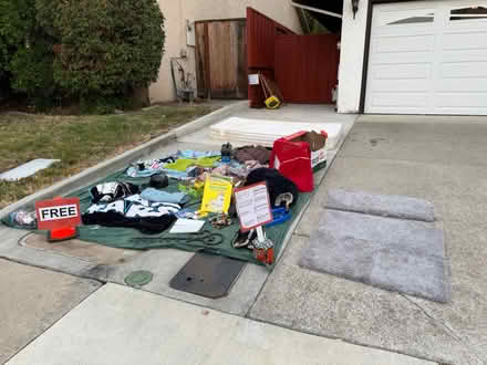 Photo of free Curb alert - free pile - Concord (Concord, Ca) #1