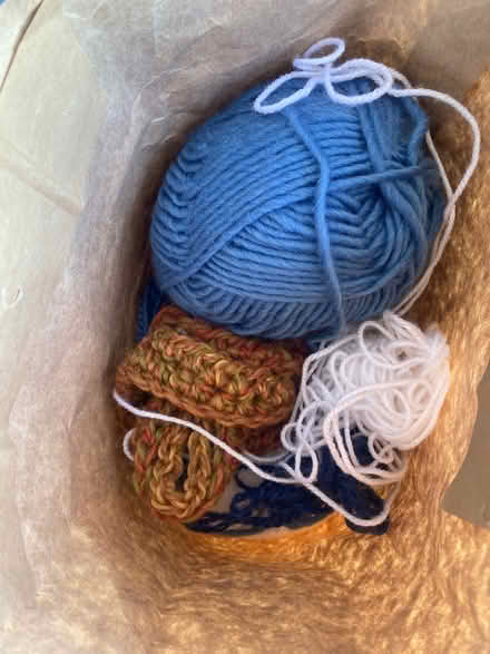 Photo of free Yarn scraps! (Stratford E20) #1