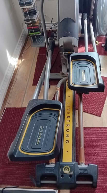 Photo of free LiveStrong stepper (Stamullen) #2