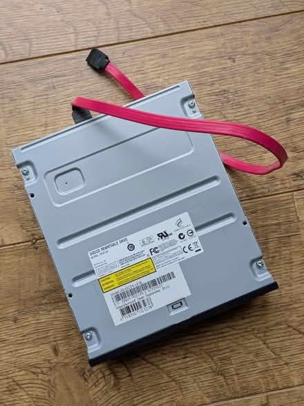 Photo of free DVD/CD RW drive (Hook RG27) #4