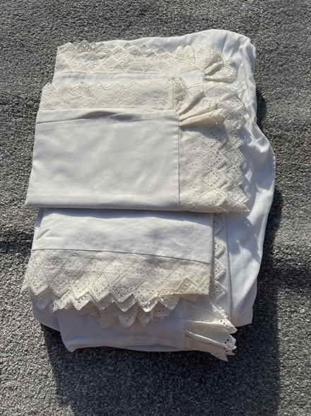 Photo of free Frilly duvet set (clean) (Wateringbury ME18) #1