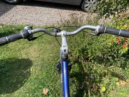 Photo of free Women’s bicycle (Gladestry HR5) #3