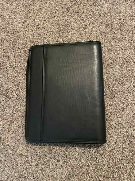 Photo of free zippered leather portfolio (Vienna) #1
