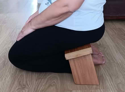 Photo of free foldaway kneeling bench (Bussage GL6) #2