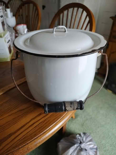 Photo of free Enamelware pot (Odenton) #1