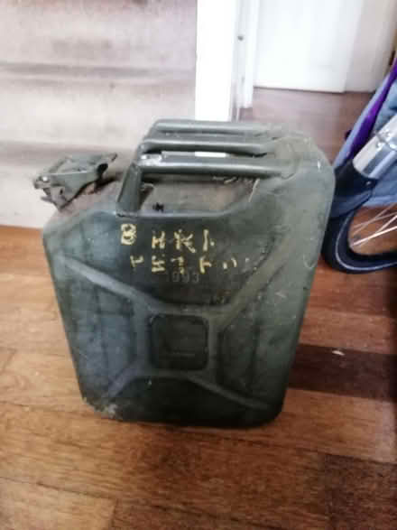 Photo of free Jerry can (Ashburton CR0) #1