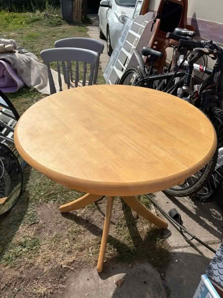 Photo of free Table chairs (IP5) #1