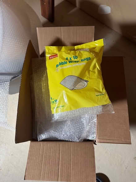 Photo of free Bubble wrap bags & peanuts (19711) #1
