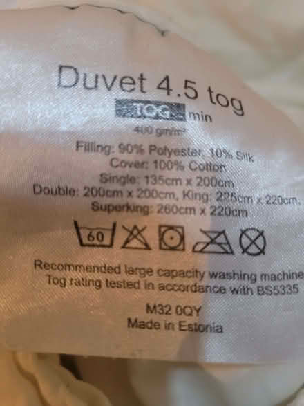 Photo of free Kingsize summer weight duvet (Wollaton NG9) #1