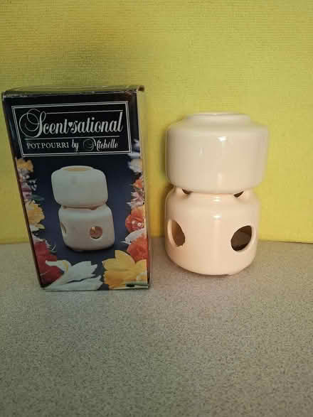 Photo of free Pot pourri warmer (Hurontario and South Service) #1