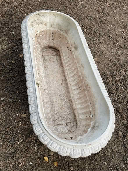 Photo of free White plastic planter (Northaw EN6) #2