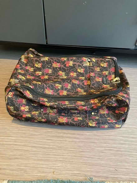 Photo of free Small/medium suitcase on wheels (Southgate N11) #3