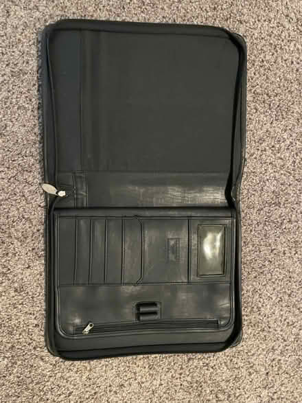 Photo of free zippered leather portfolio (Vienna) #2