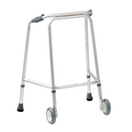 Photo of free Zimmer with wheels (Stretford M32) #1