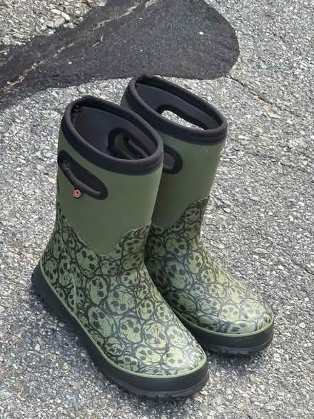 Photo of free Bogs Rain Boots Youth size 3 (Bedford near McDonalds) #1