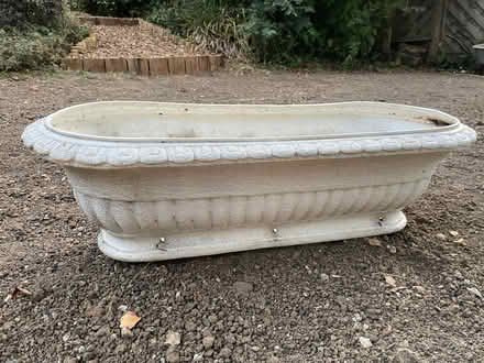 Photo of free White plastic planter (Northaw EN6) #1