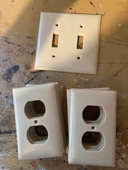 Photo of free Outlet covers (Putnam Valley) #1