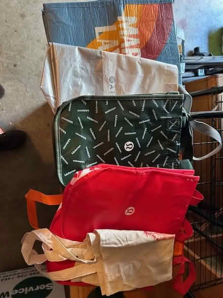 Photo of free Used fabric shopping bags (West End San Rafael) #1