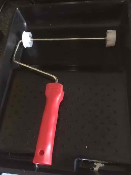 Photo of free paint tray and roller frame (Queens Park CM12) #1