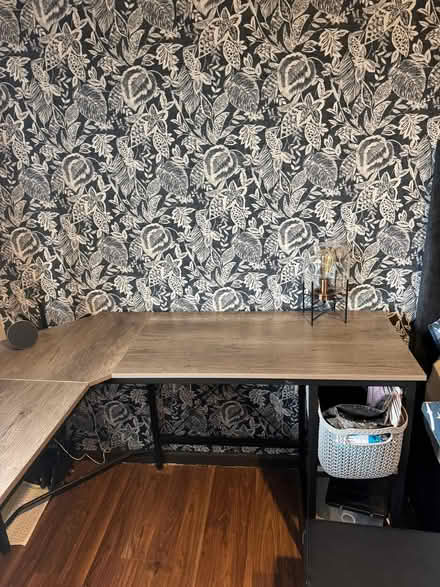 Photo of free Large Corner Desk (Rawmarsh S62) #1