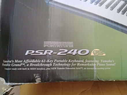 Photo of free Yamaha PSR-240 Keyboard (Caversham RG4) #4