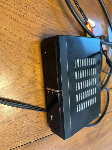 Photo of free Digital TV converter box (Warrendale, Waltham) #1