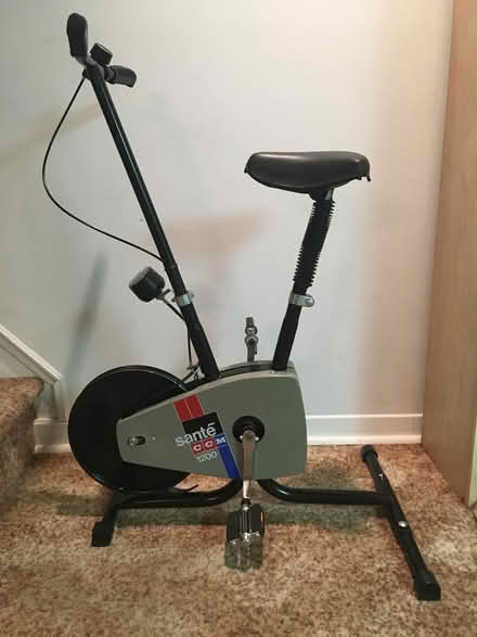Photo of free Exercice bike (Orléans) #2