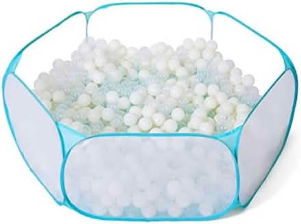 Photo of Pop up play pit/tent (LE2) #2